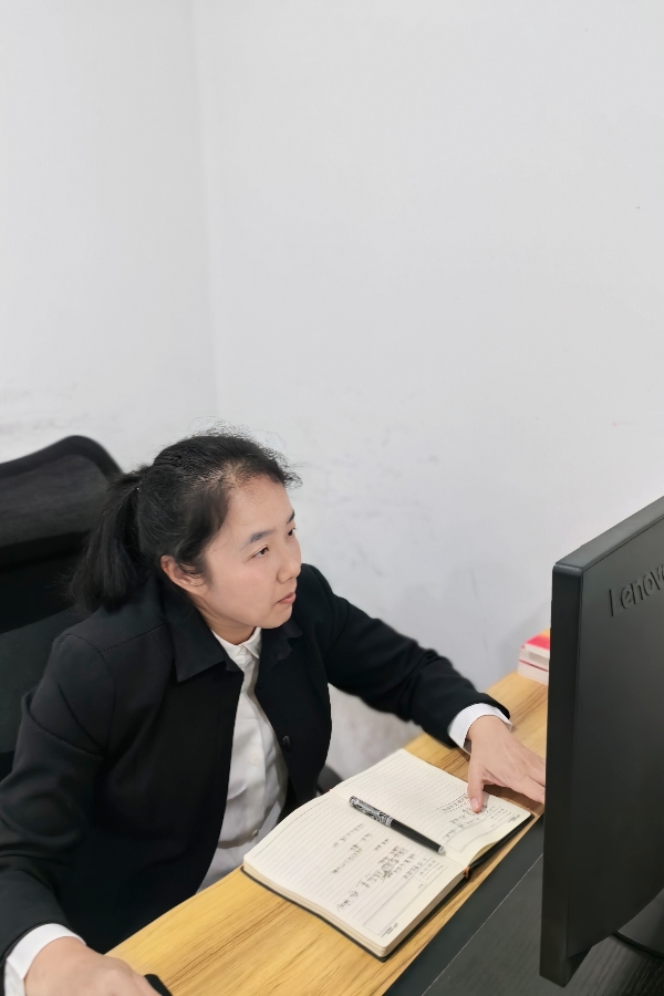 3-新能源事業部陳婷_副本.jpg
